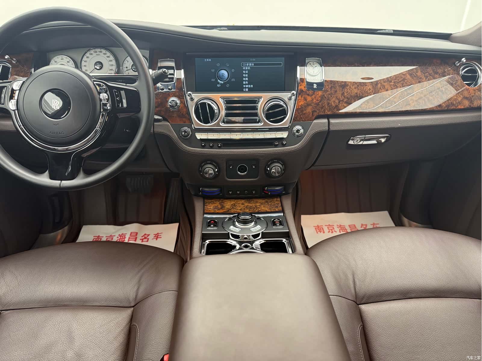 Rolls-Royce Ghost, 2011 все фото