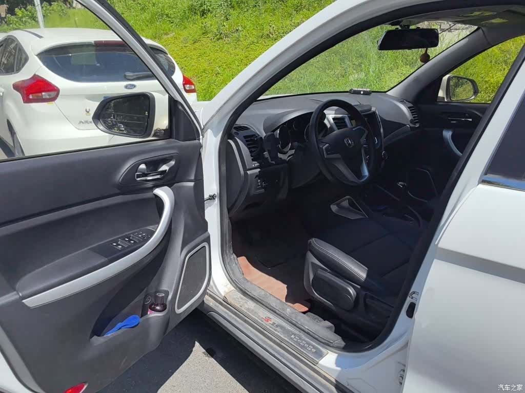 Changan CS35, 2016 12