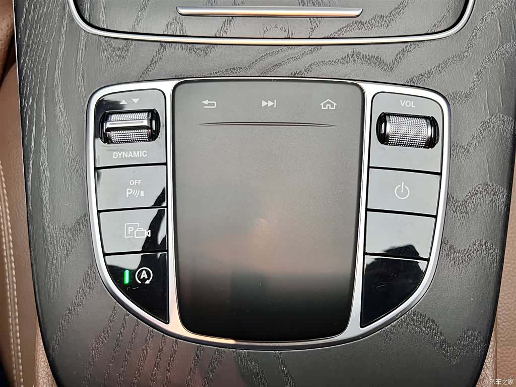 Mercedes-Benz E-Class, 2019 12