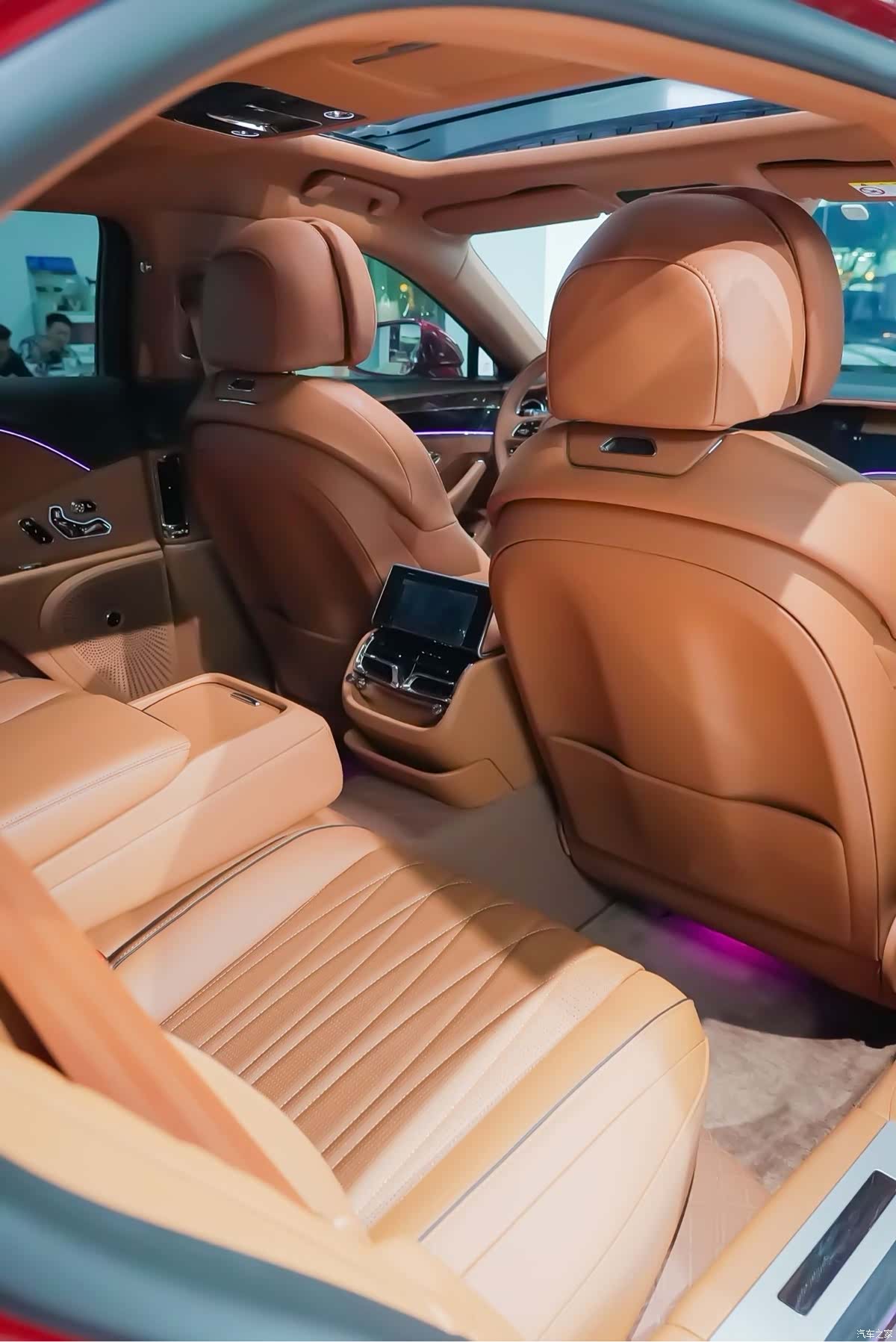 Bentley Flying Spur, 2022 11