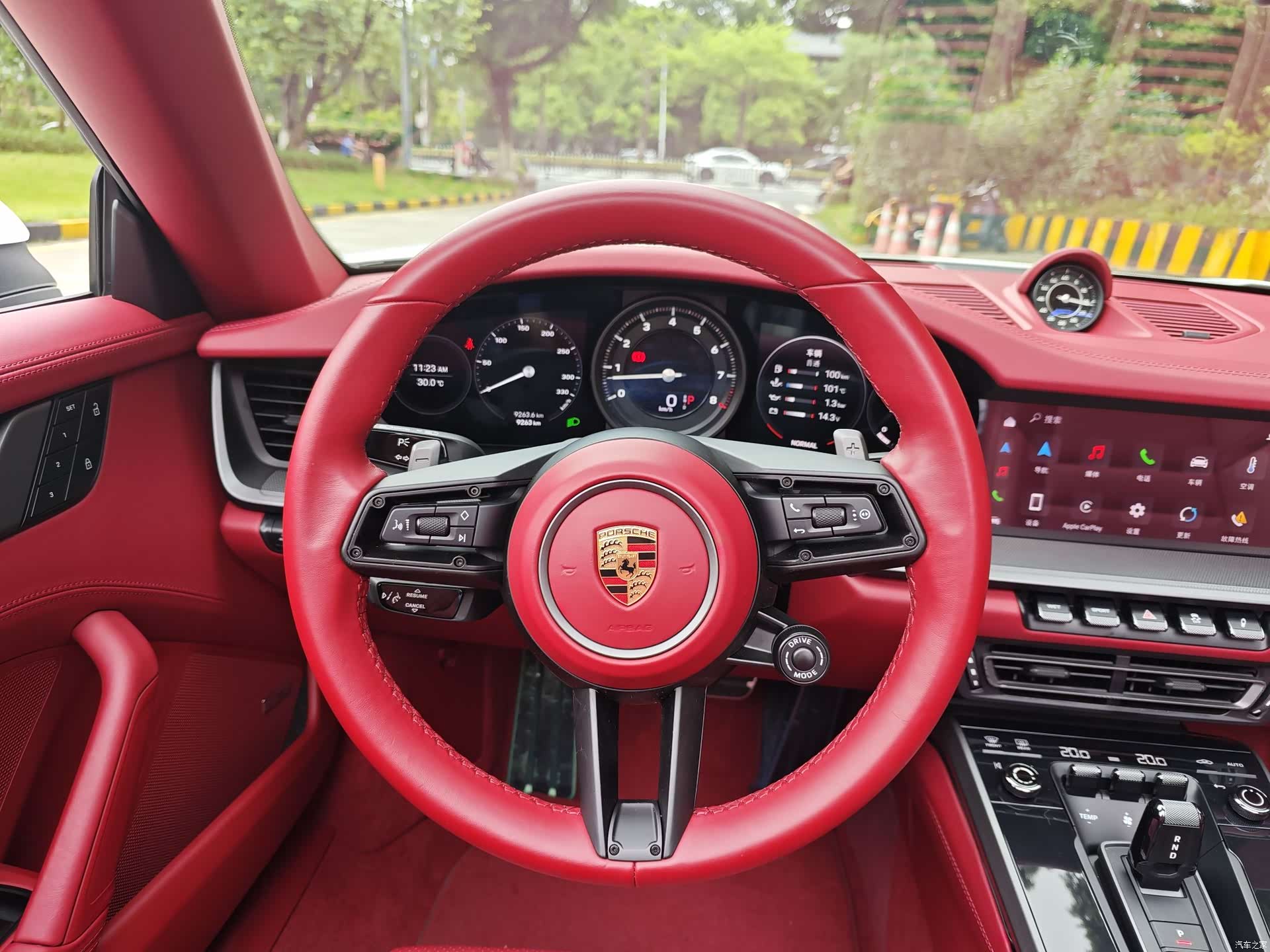 Porsche 911, 2023 10