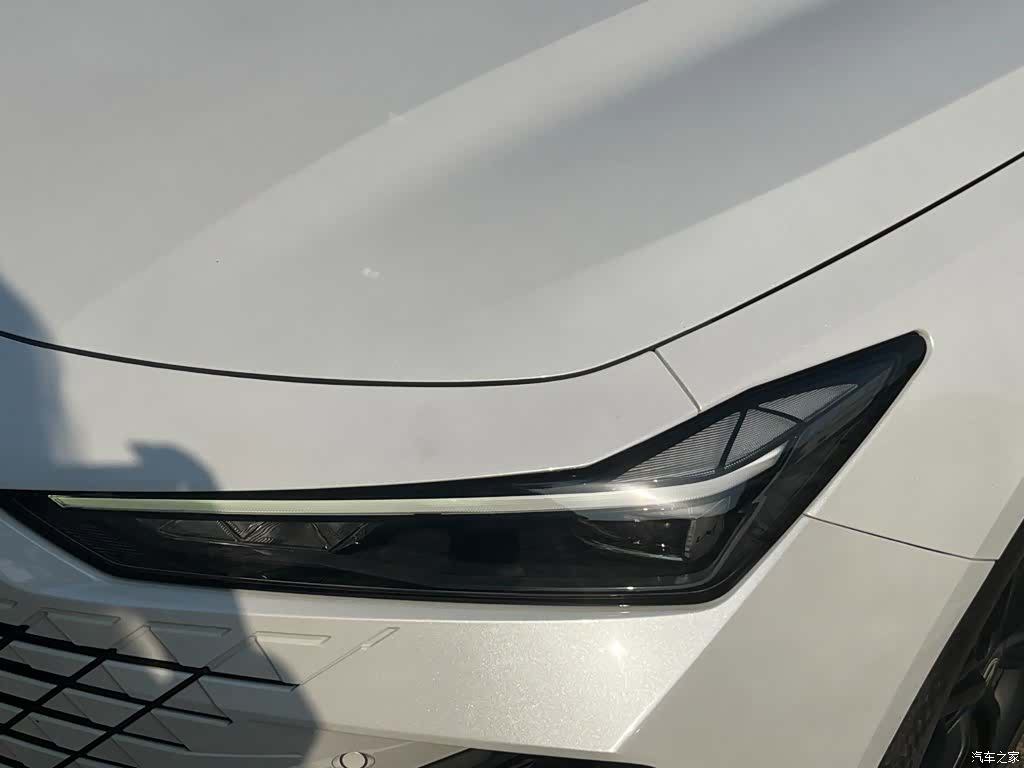 Changan UNI-V, 2022 6