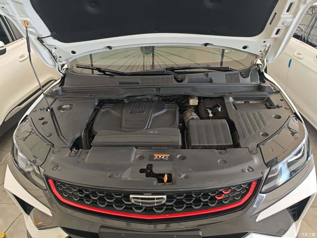 Geely Coolray, 2021 20