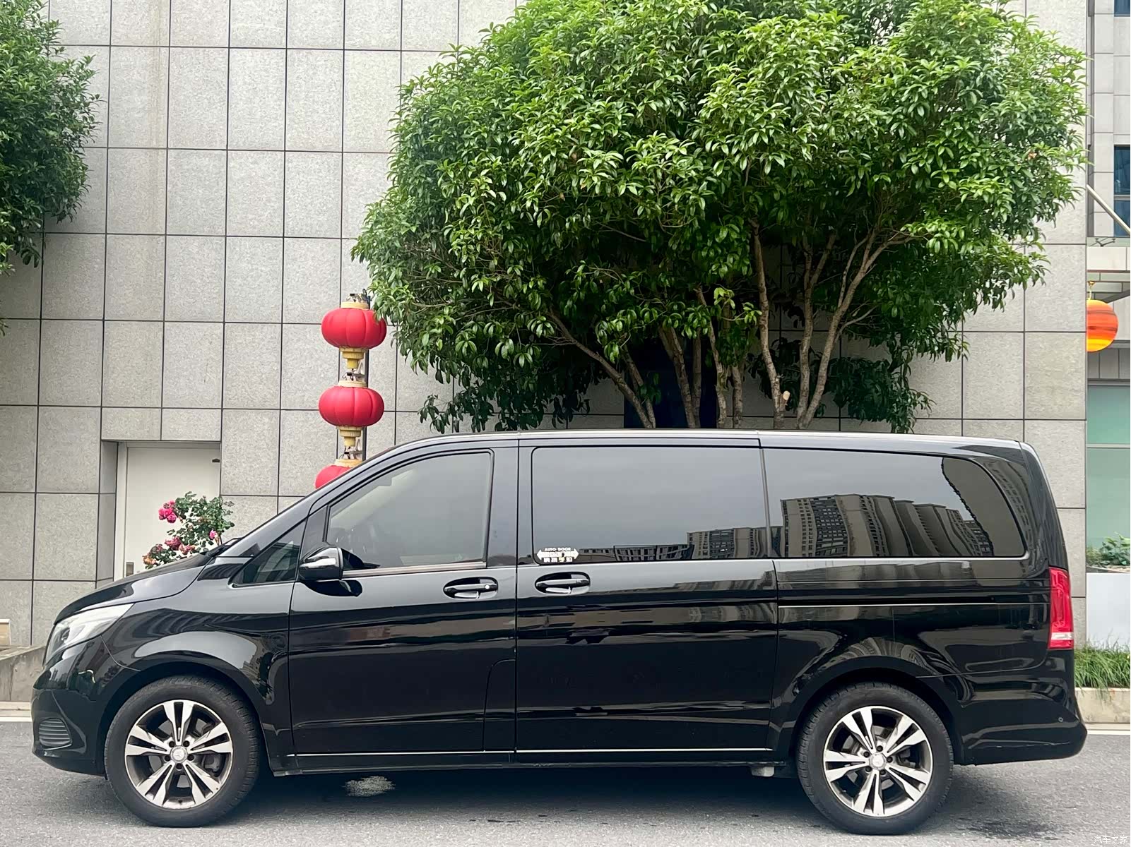 Mercedes-Benz V-Class, 2018 все фото