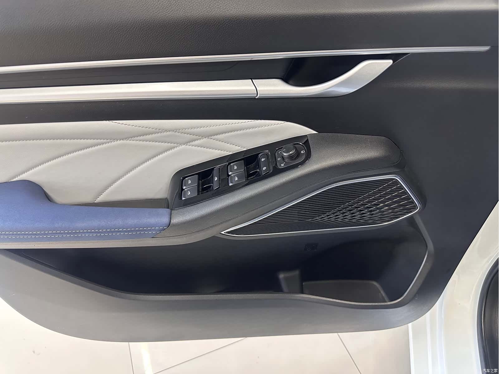 Geely Emgrand, 2022 7