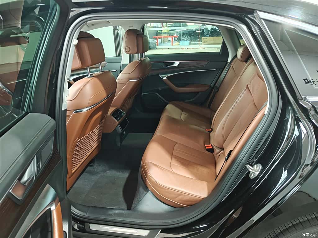Audi A6L, 2021 9