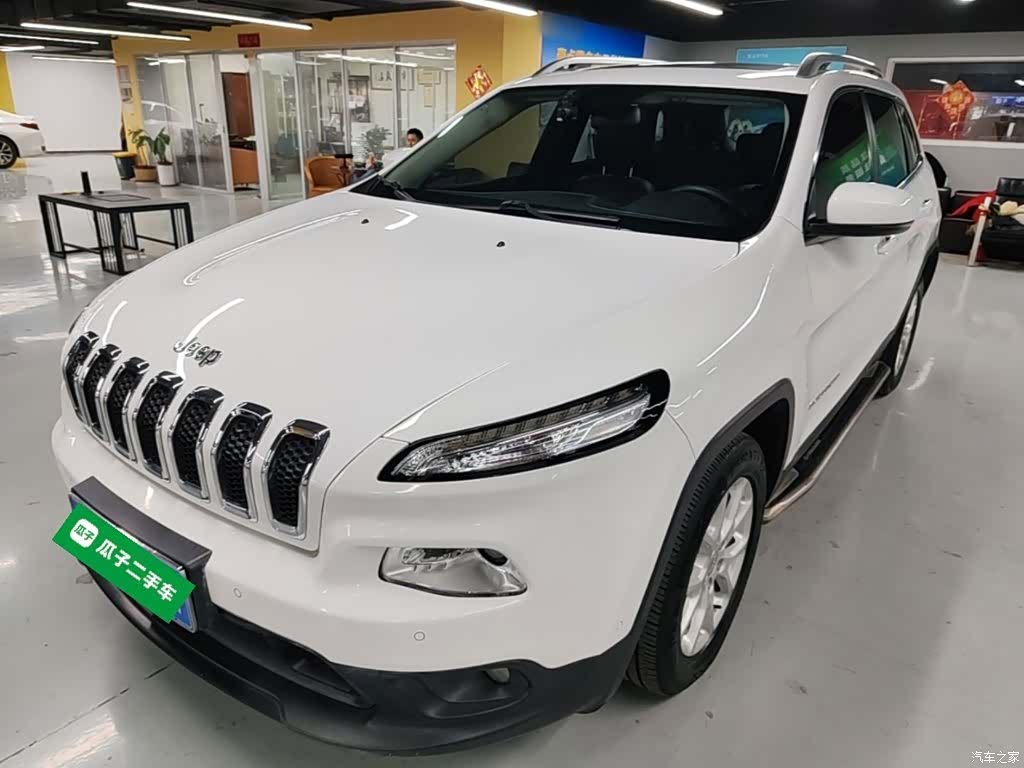 Jeep Cherokee, 2017 1