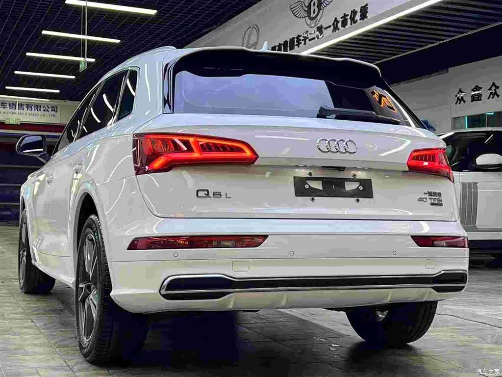Audi Q5L, 2020 9