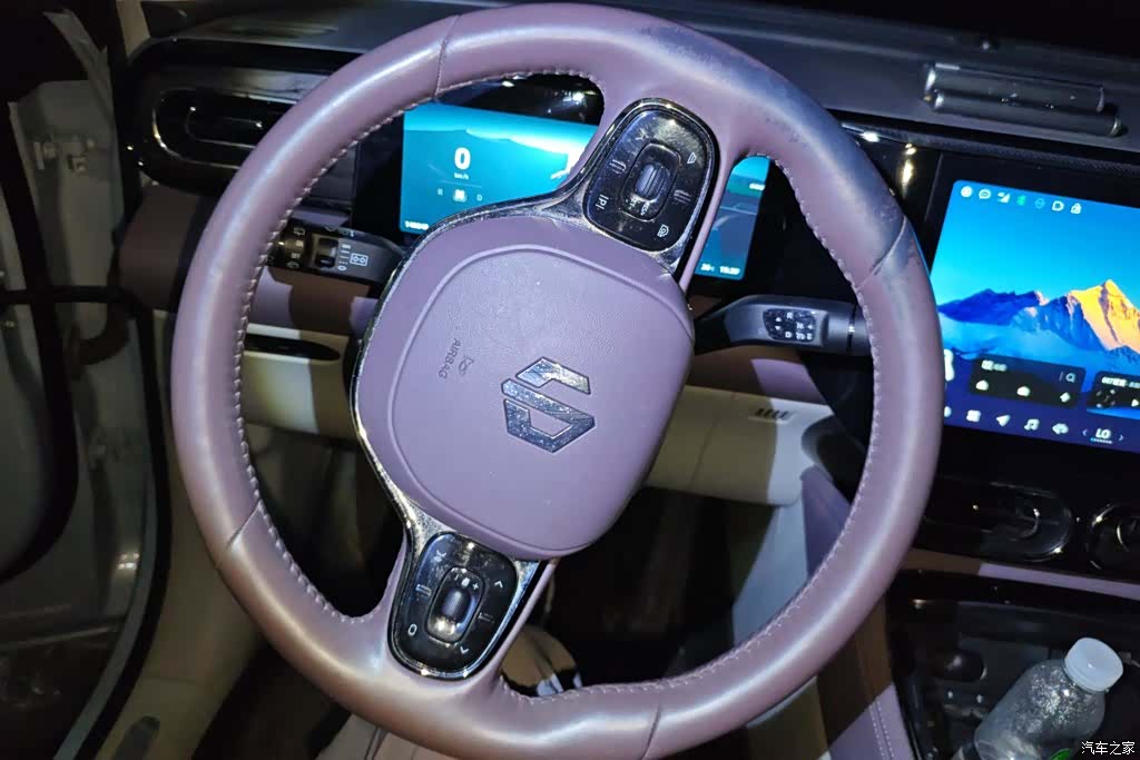 Leapmotor C11, 2022 15