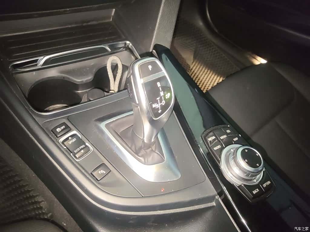 BMW 3 Series, 2016 14