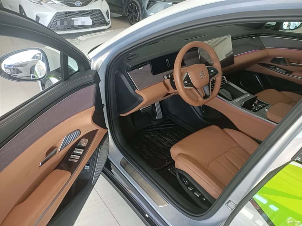 BYD Han, 2025 16