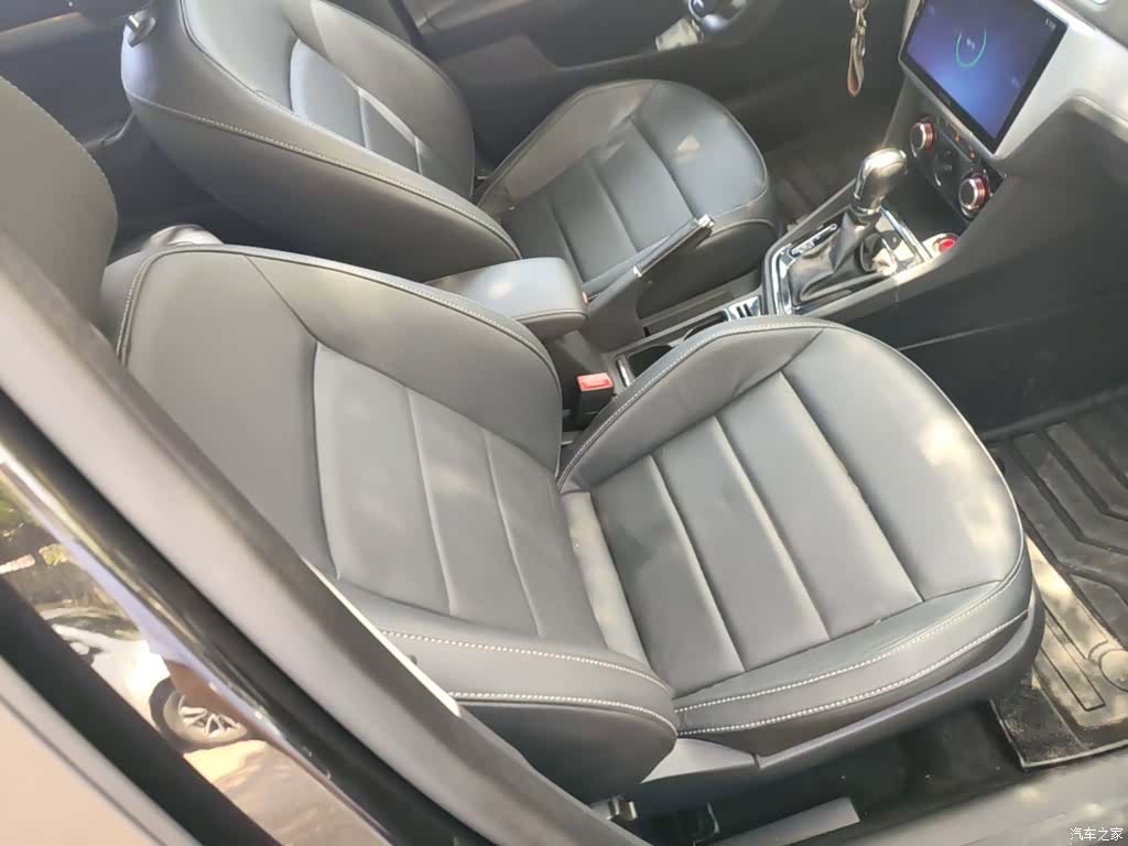 Volkswagen Lavida, 2016 25