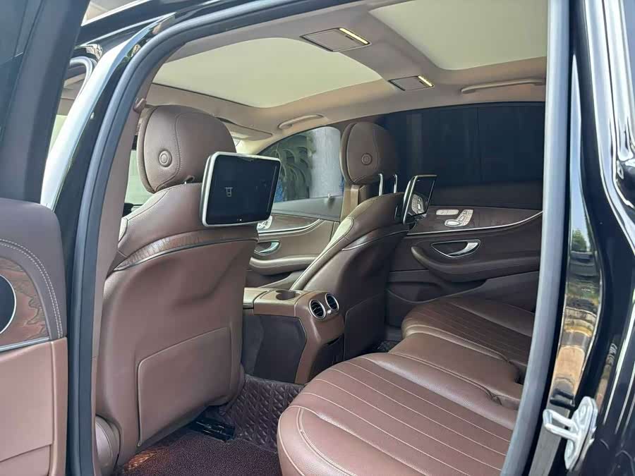 Mercedes-Benz E-Class 2018, фото 6