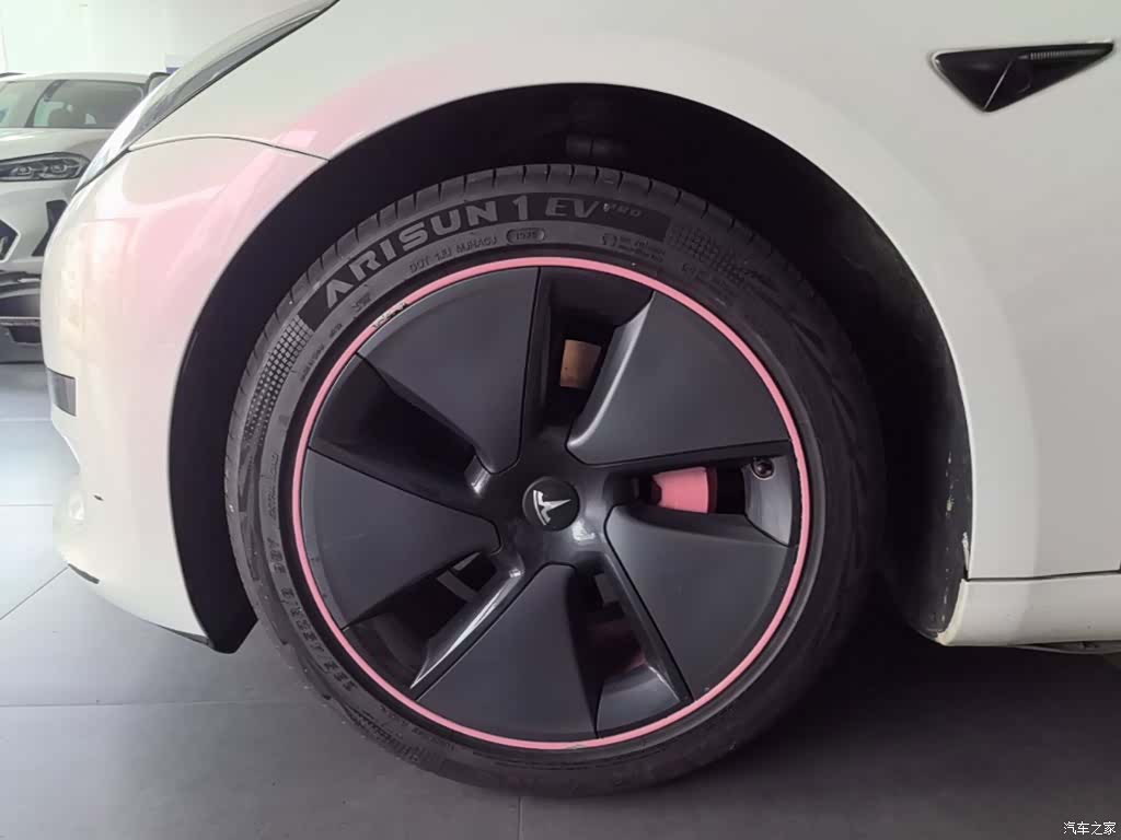 Tesla Model 3, 2021 23