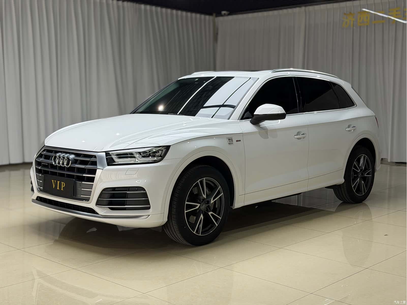 Audi Q5L, 2020 1