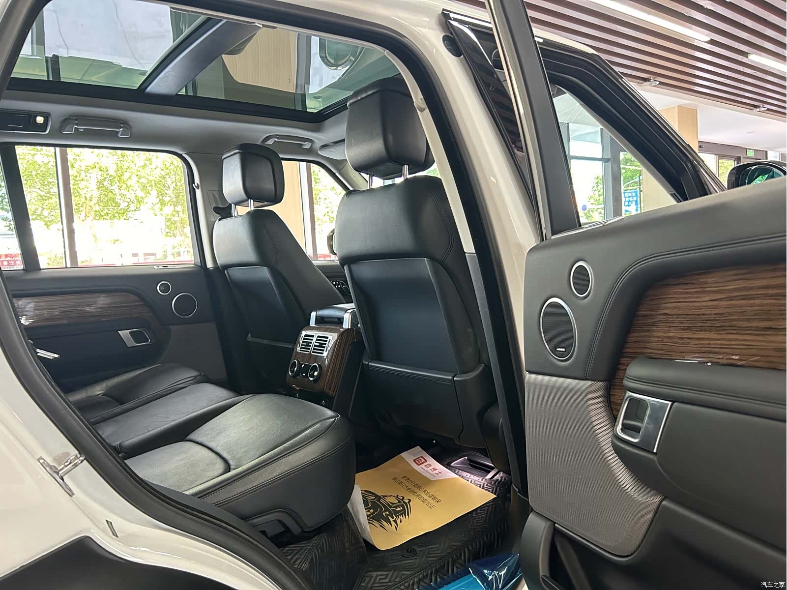 Land Rover Range Rover, 2018 18