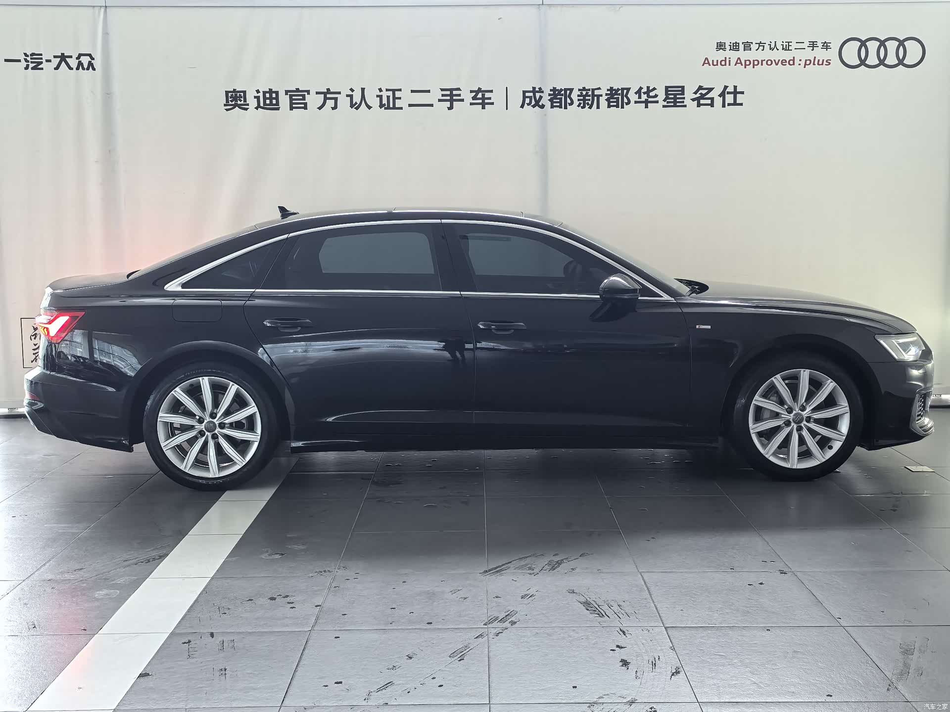 Audi A6L, 2021 3
