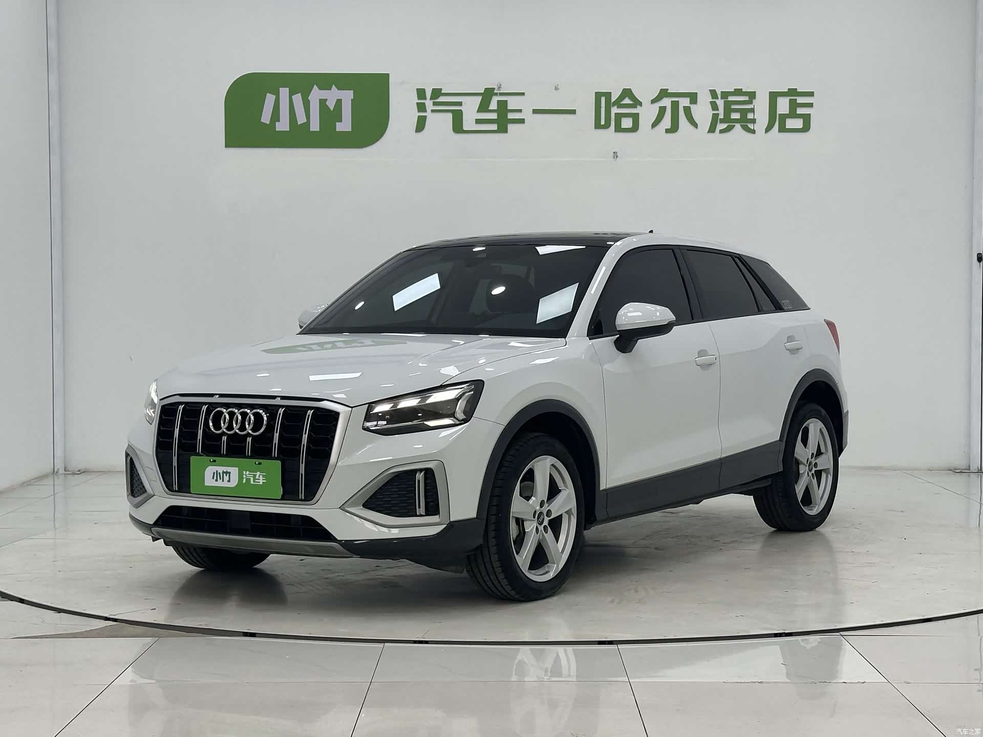 Audi Q2L, 2023 1