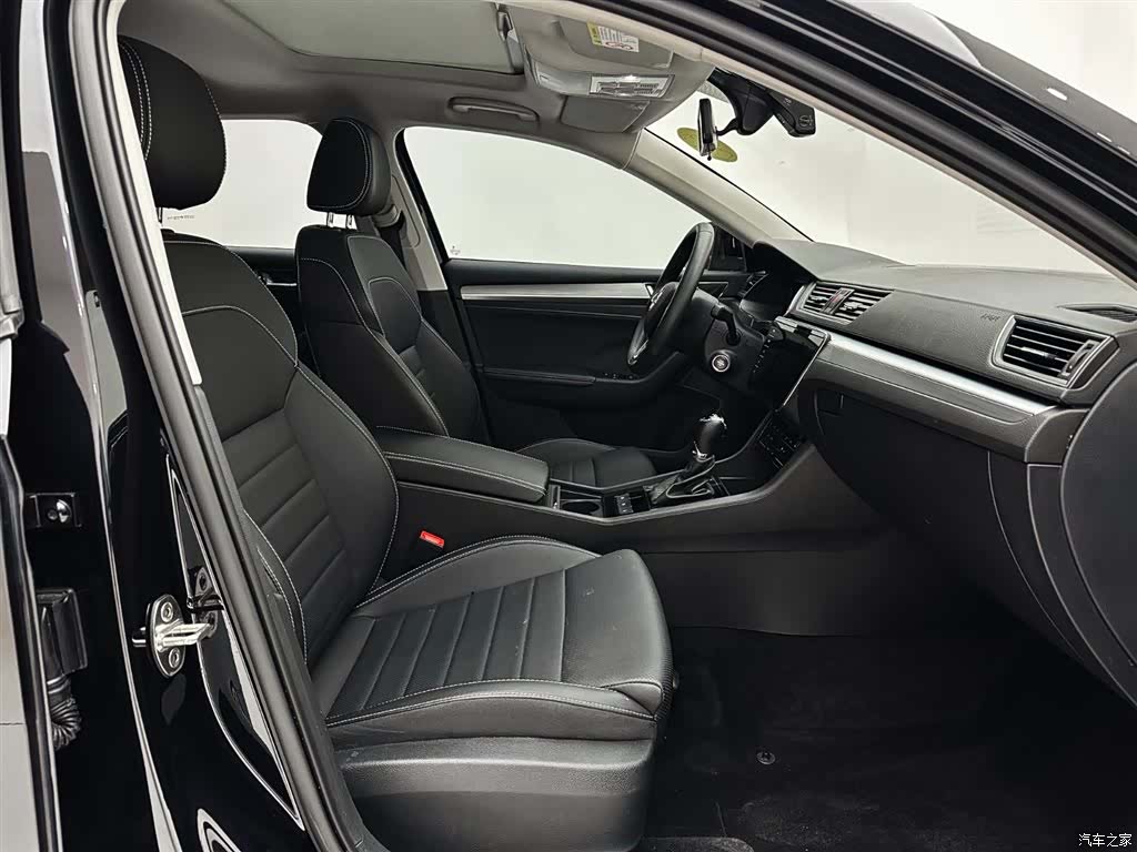 Skoda Superb, 2023 20