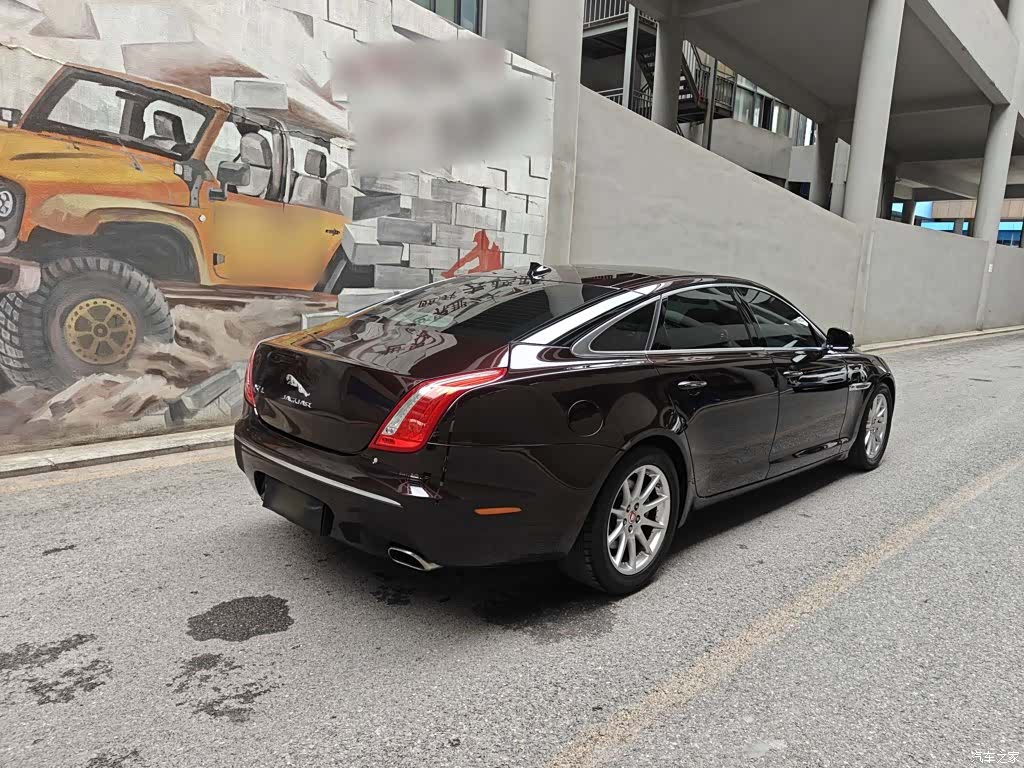 Jaguar XJ, 2015 16