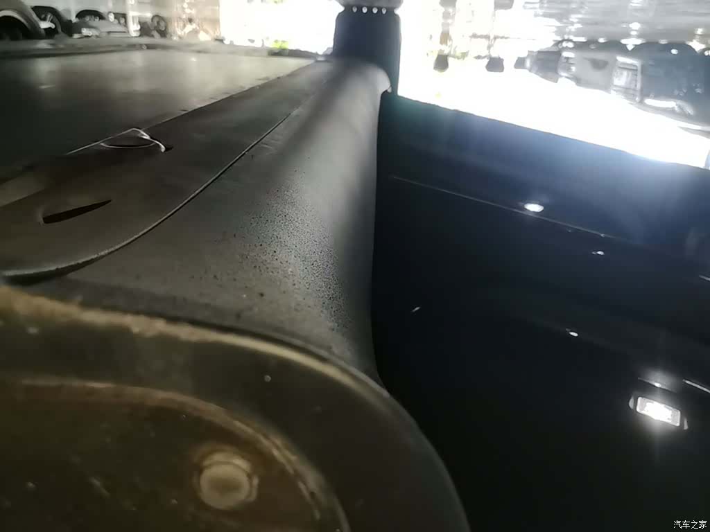 Tesla Model Y, 2024 22