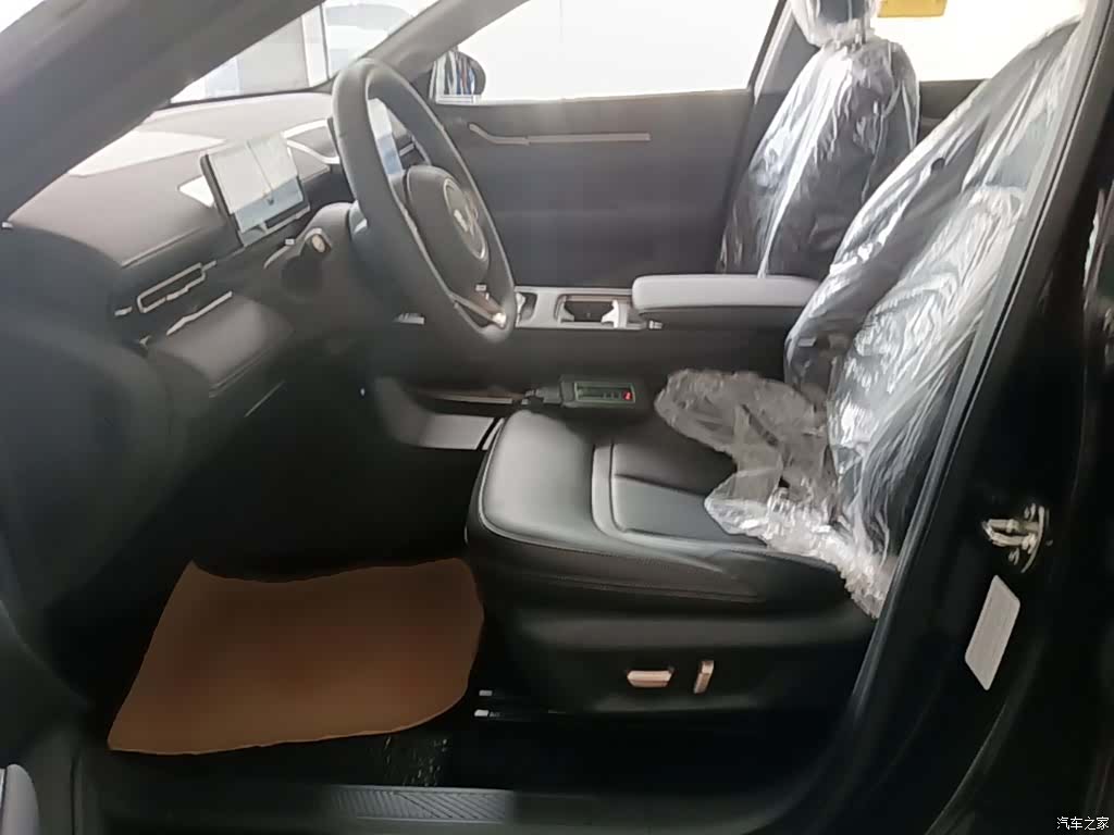 Wuling Starlight, 2025 15