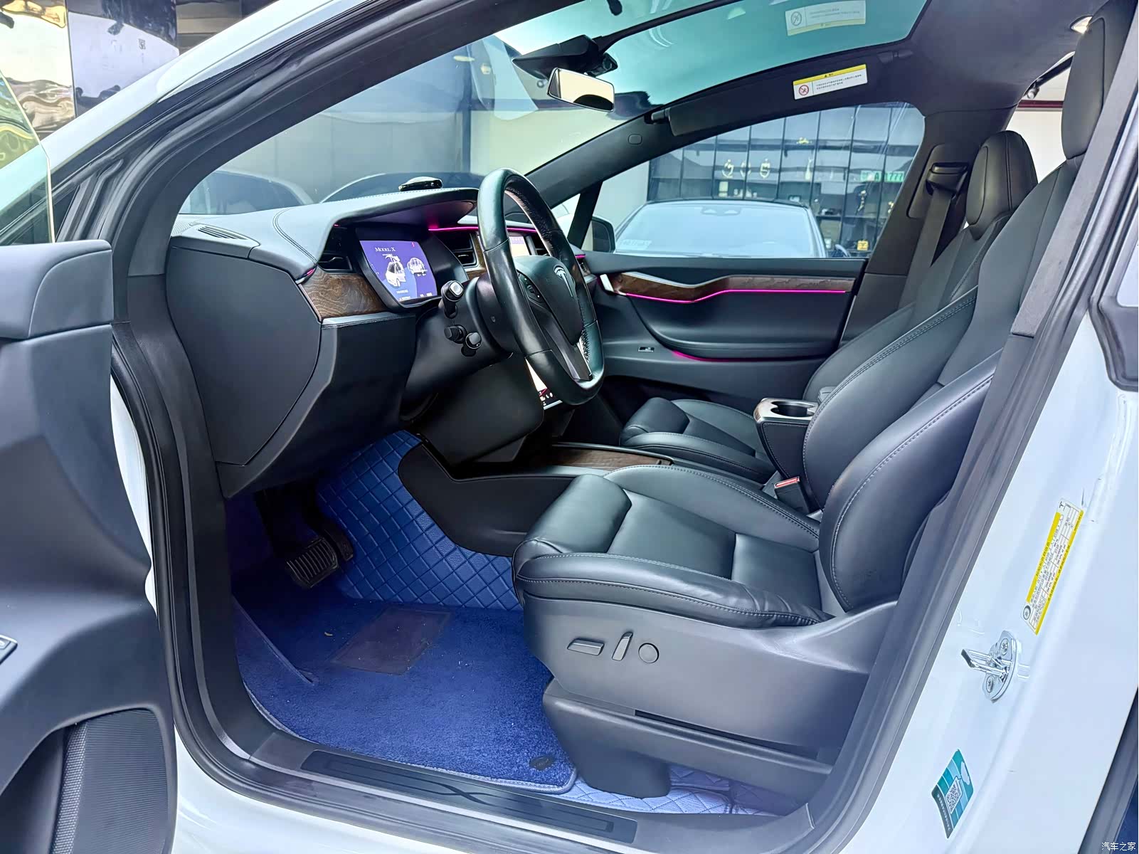 Tesla Model X, 2020 4