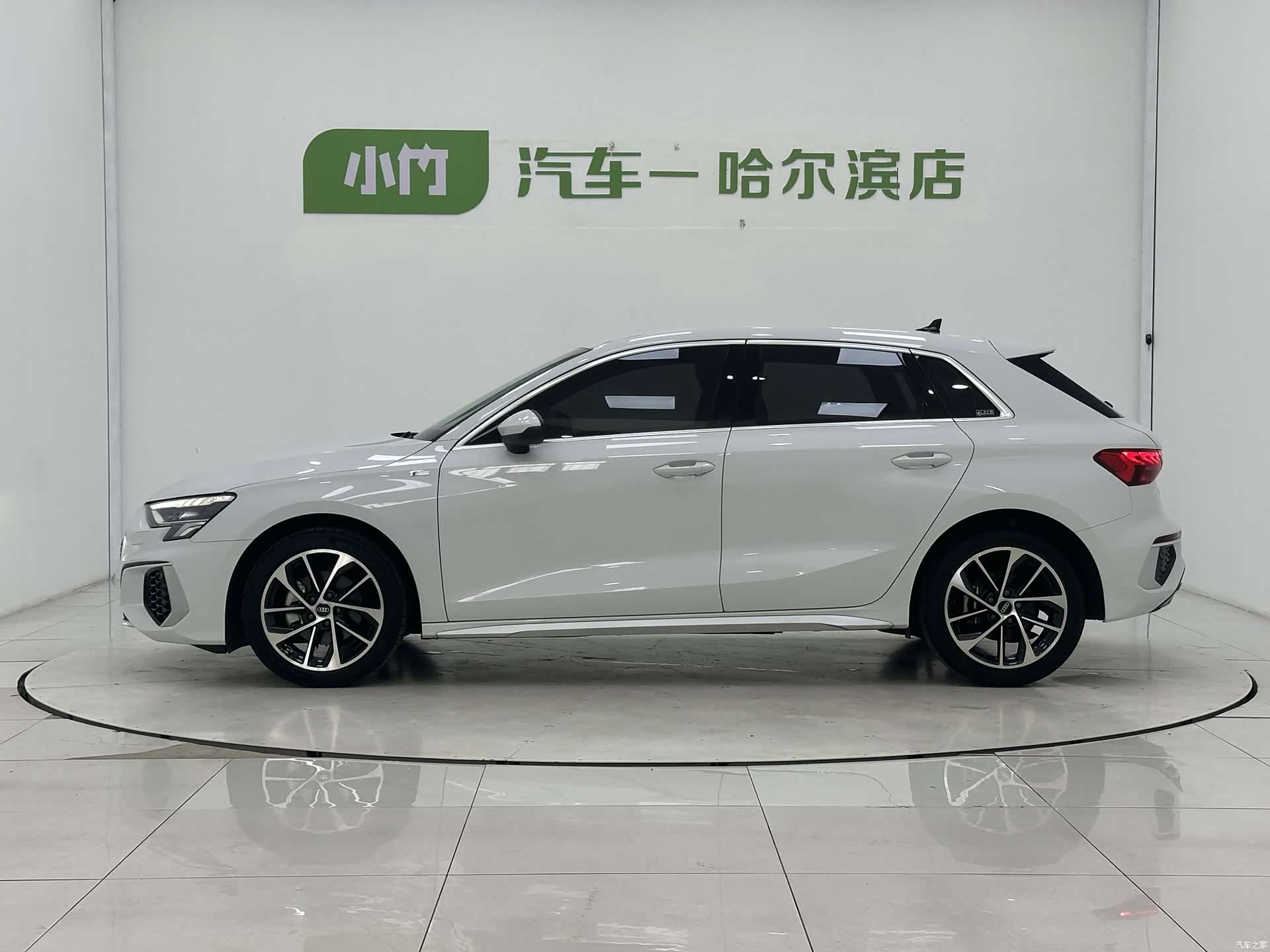 Audi A3, 2022 все фото
