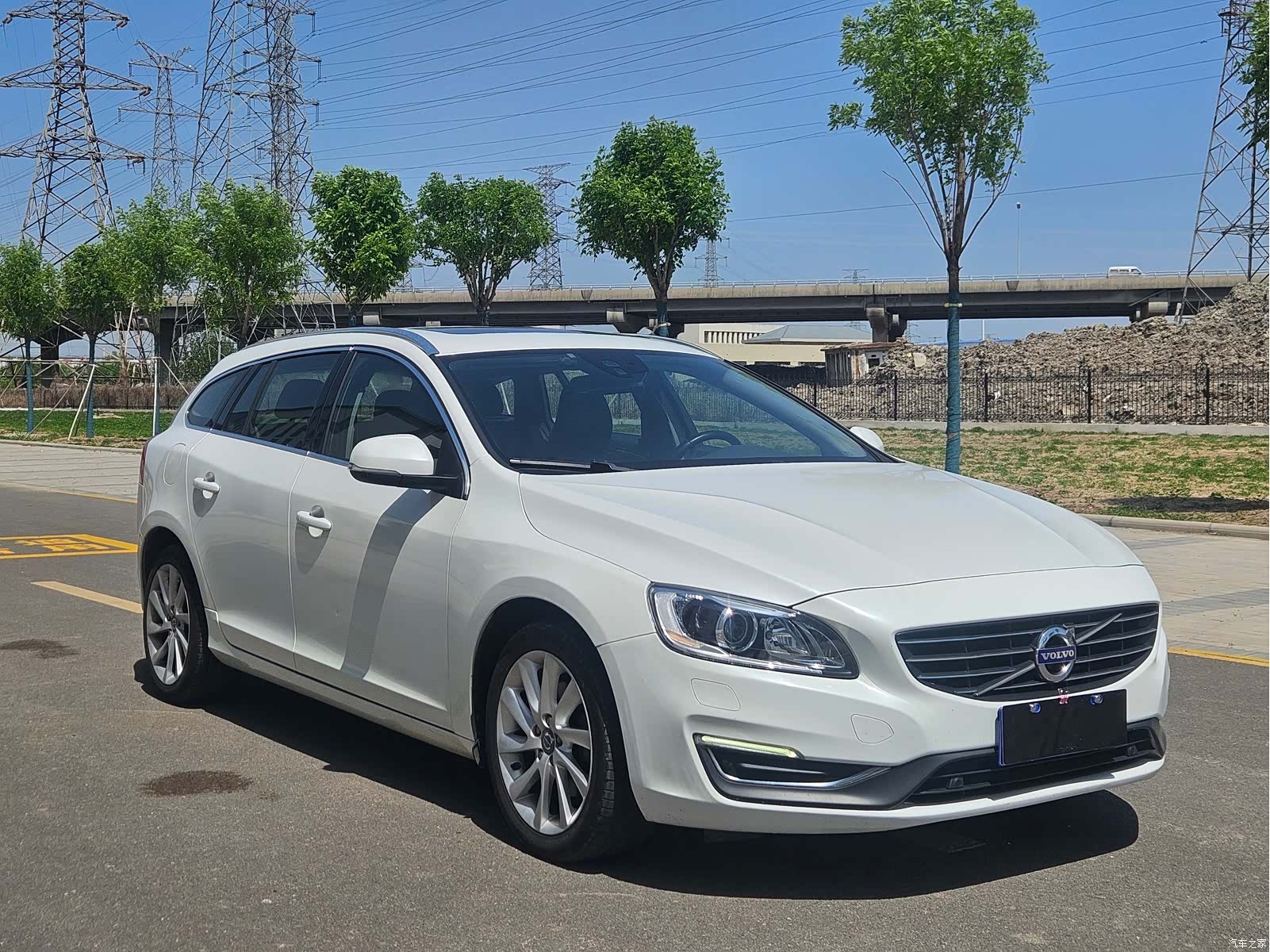 Volvo V60, 2013 3