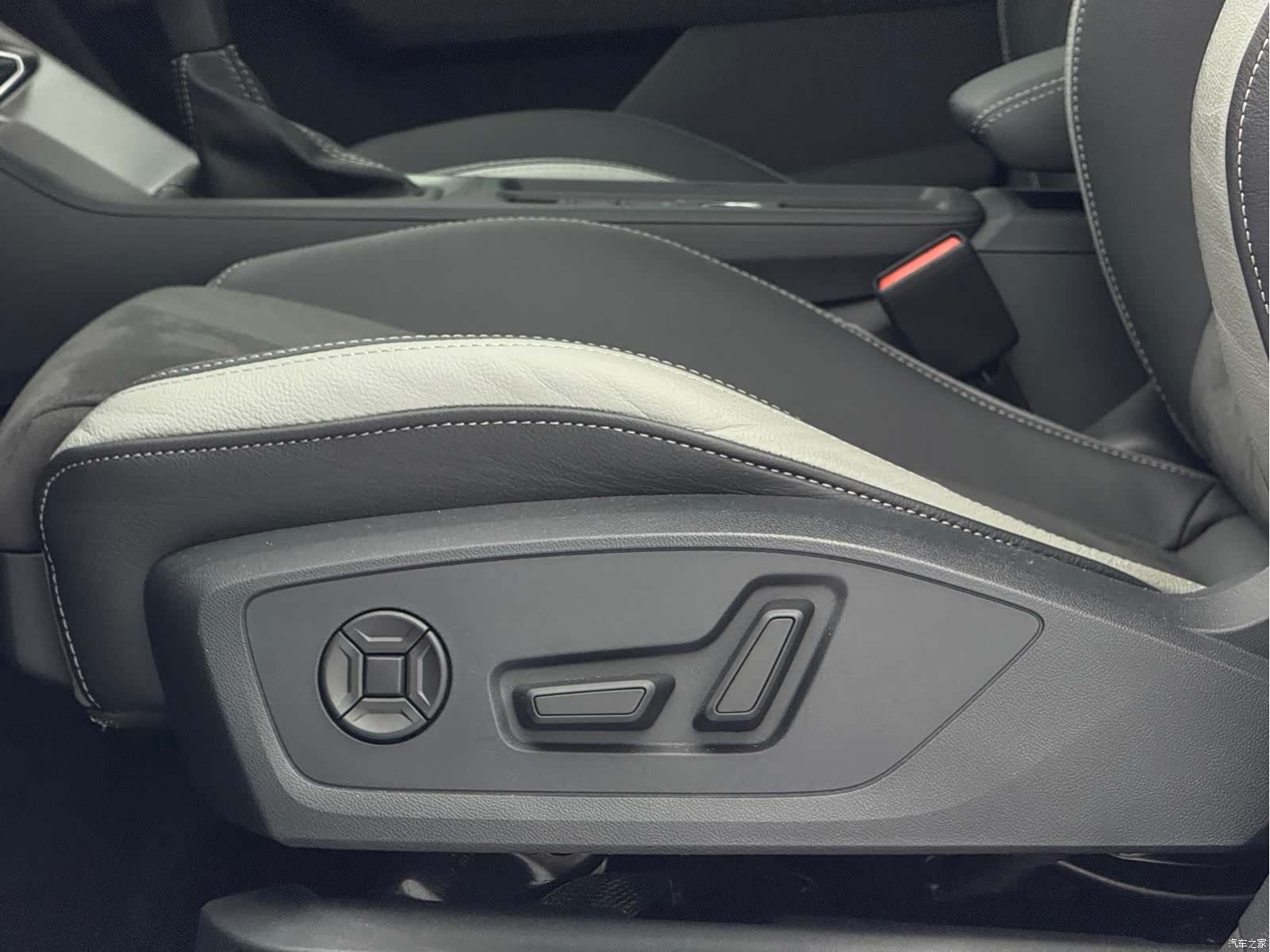Audi Q3, 2023 20