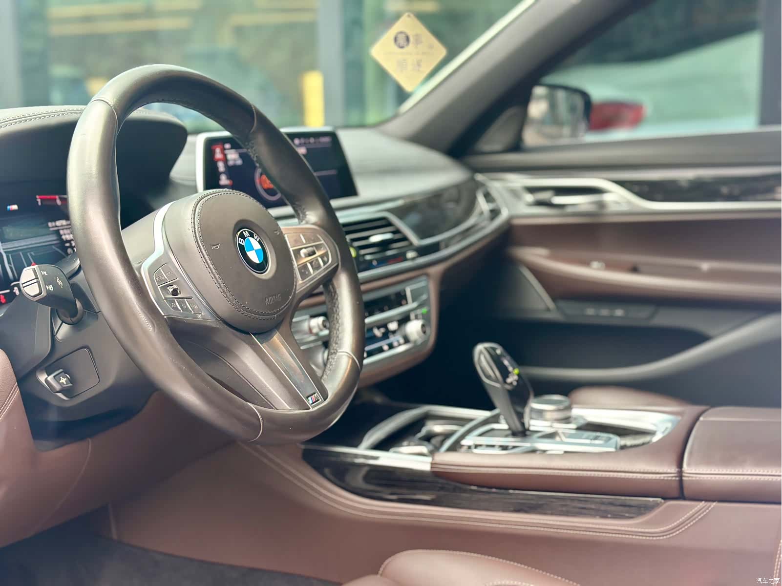 BMW 7 Series, 2020 все фото