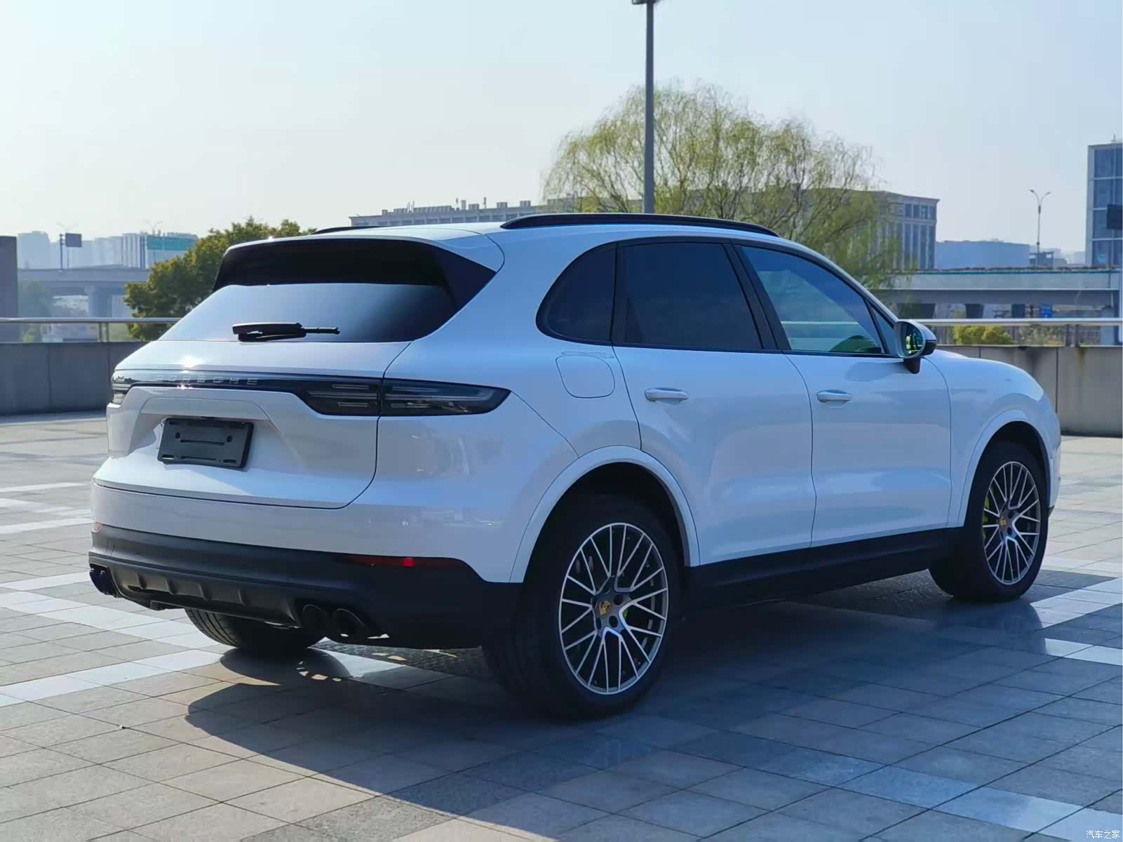 Porsche Cayenne, 2023 все фото