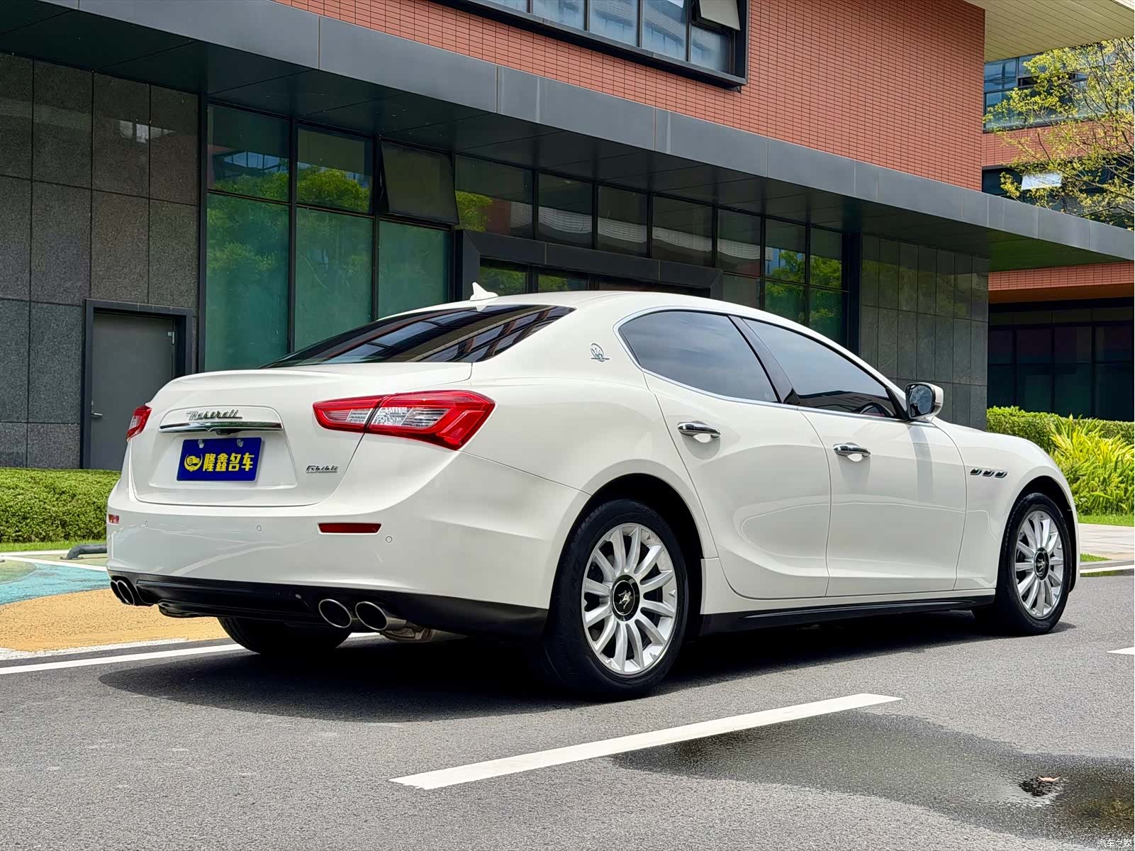 Maserati Ghibli, 2017 9
