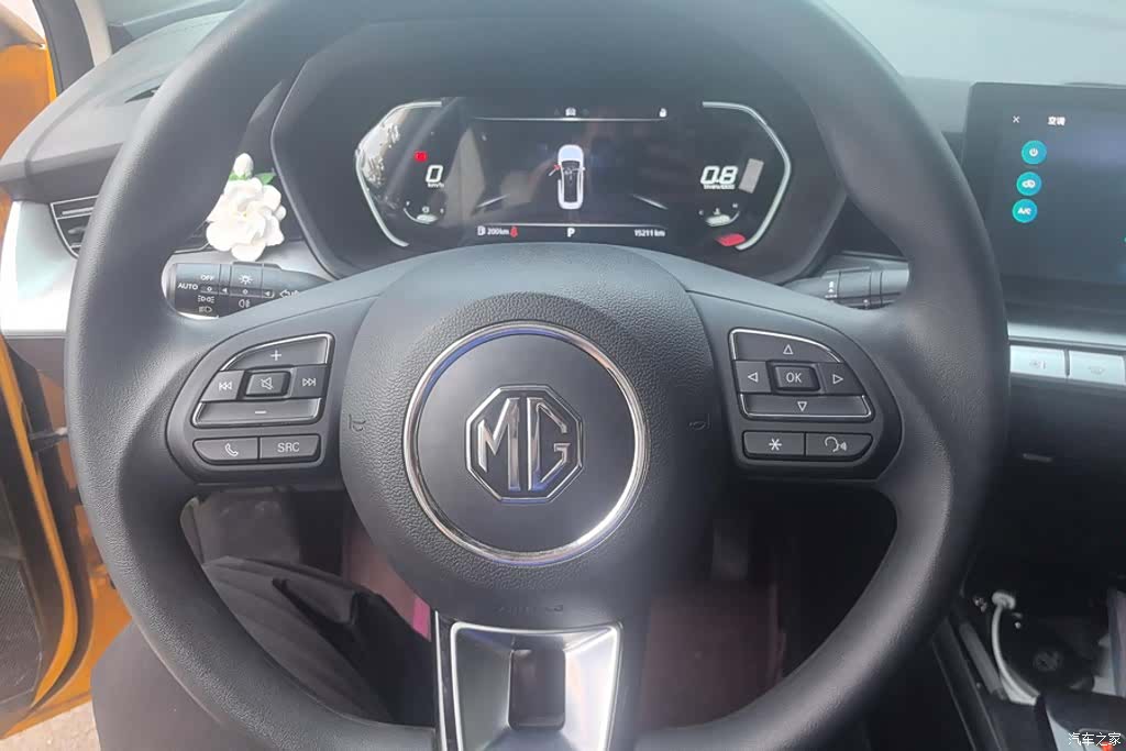 MG MG5, 2023 15