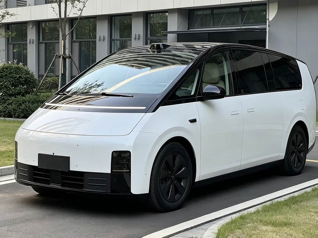 Li Auto MEGA 2025 Home