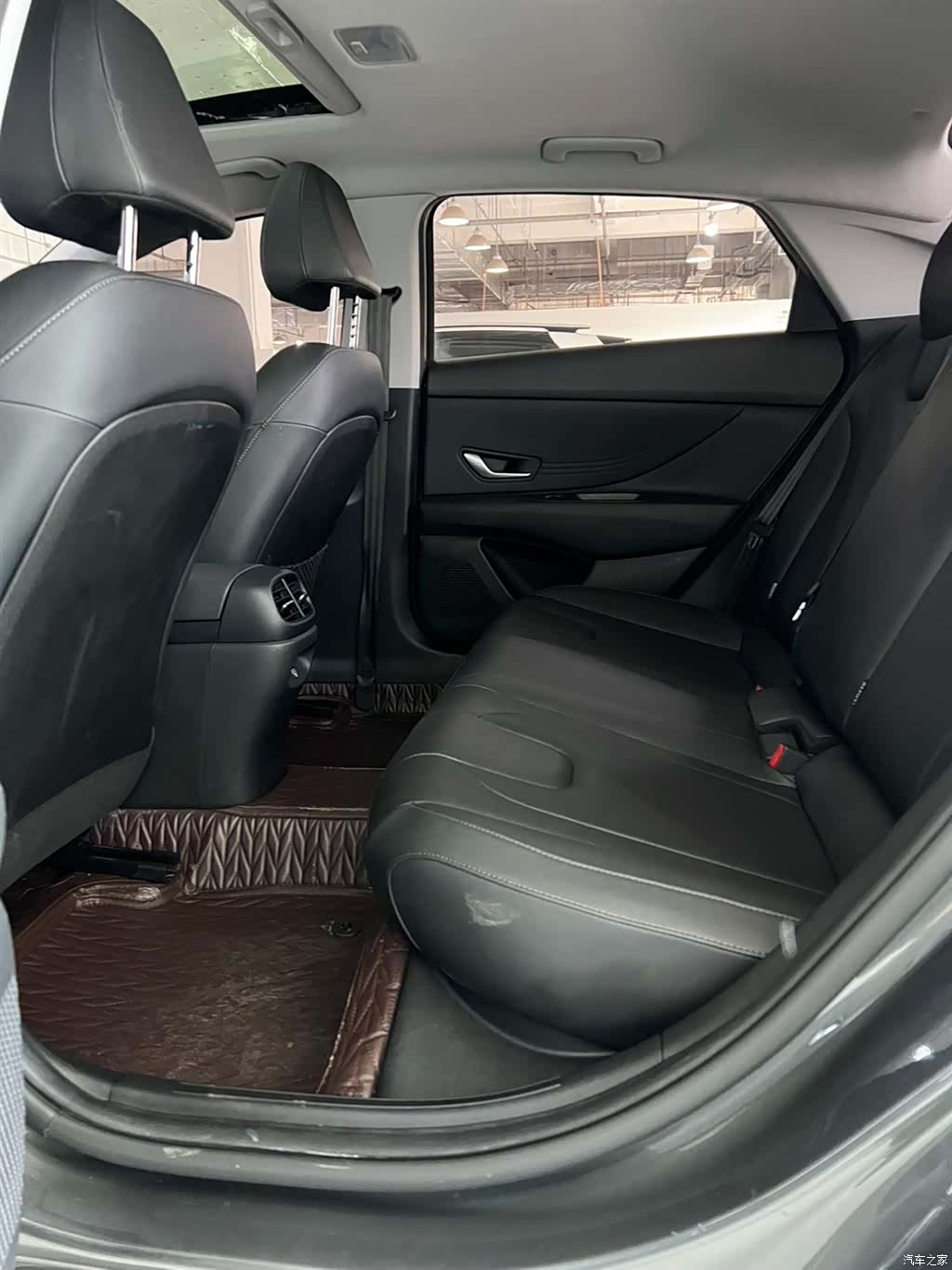 Hyundai Elantra, 2023 9