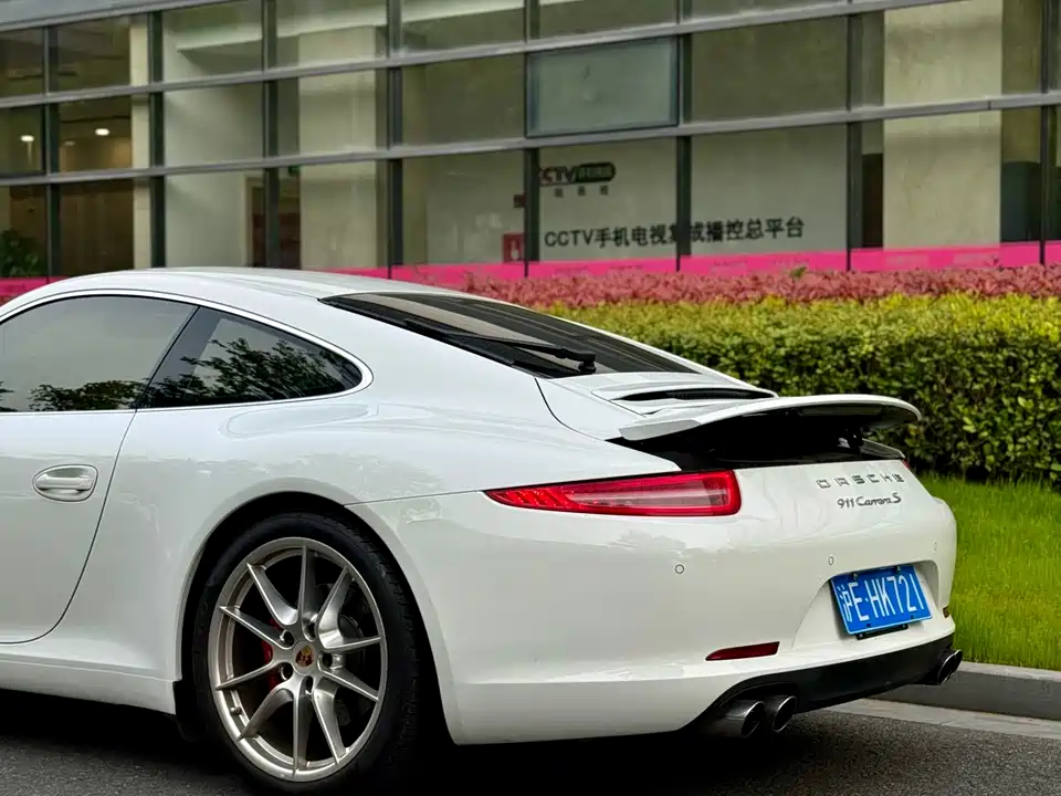 Porsche 911