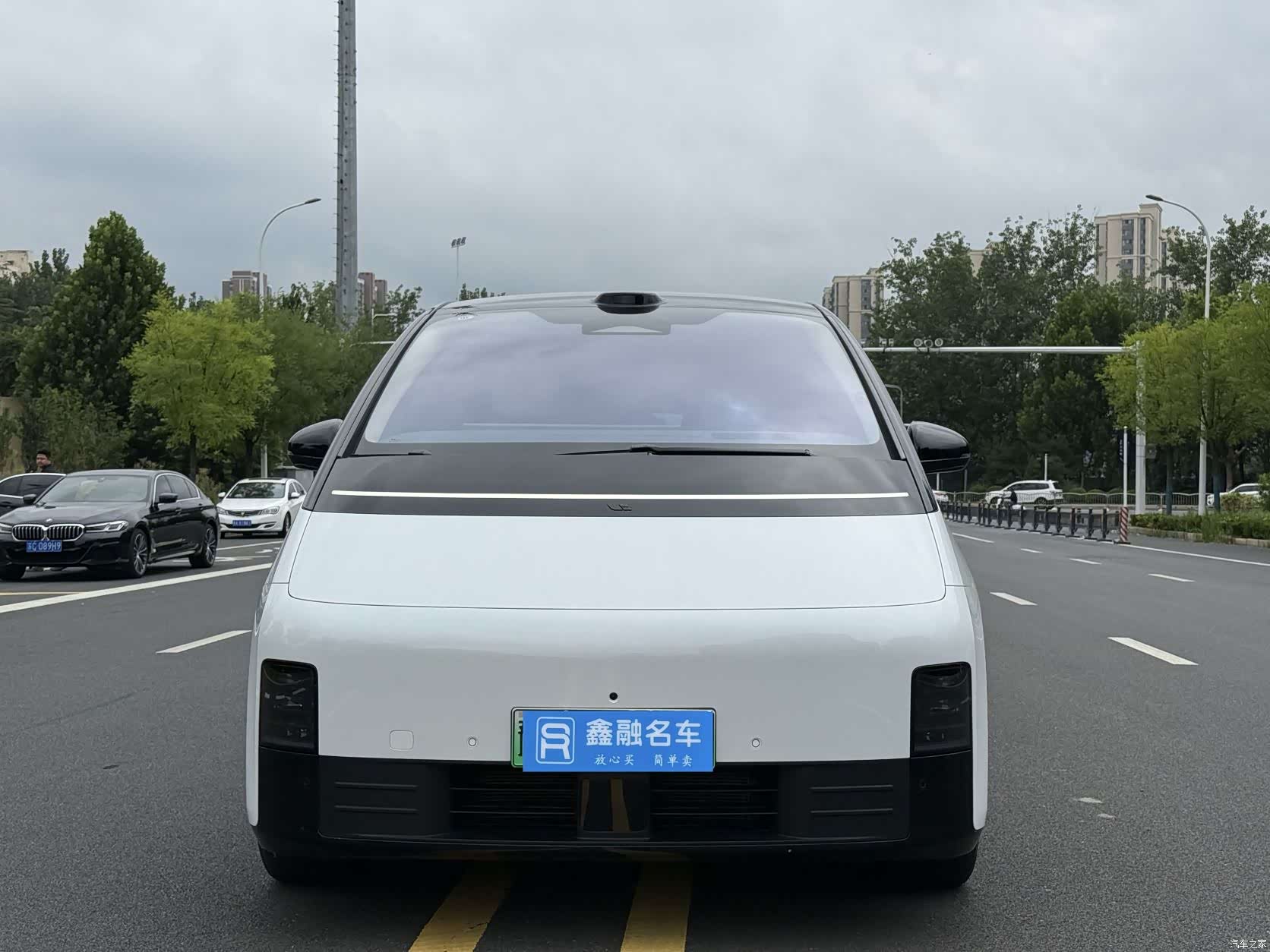Li Auto MEGA, 2025 2