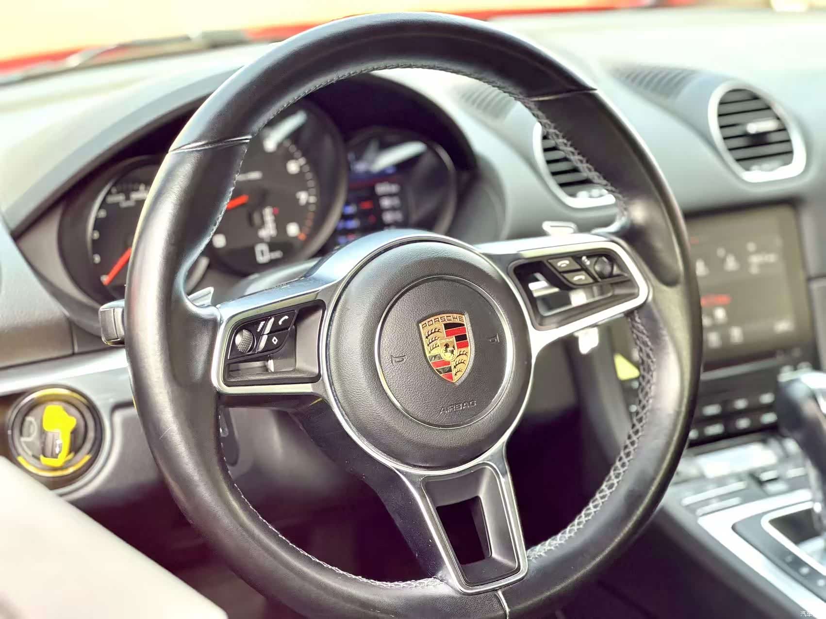 Porsche Cayman, 2018 9