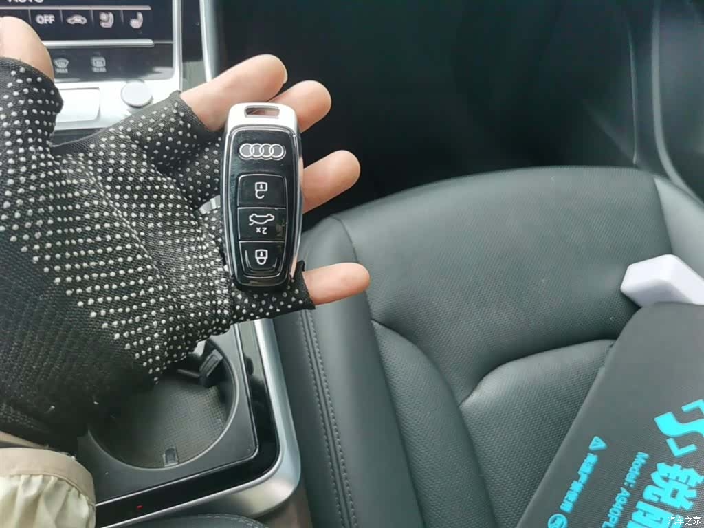 Audi Q7, 2021 15