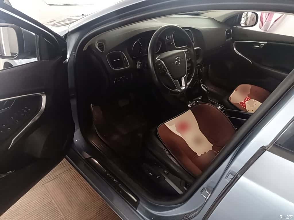Volvo V40, 2016 16