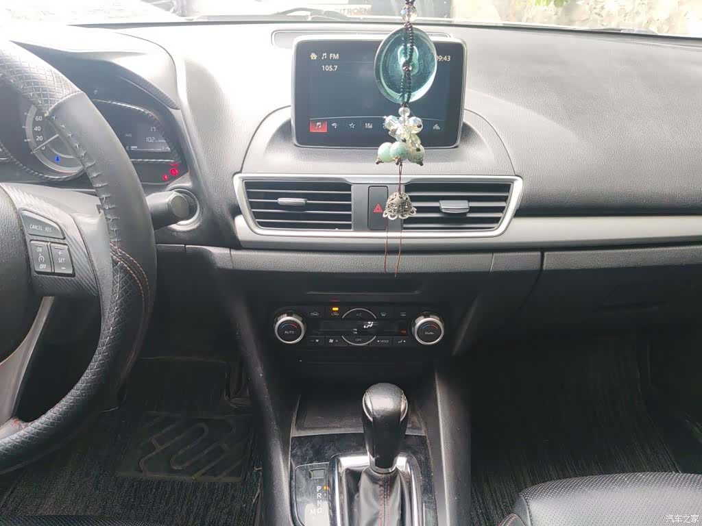 Mazda Mazda3, 2015 6
