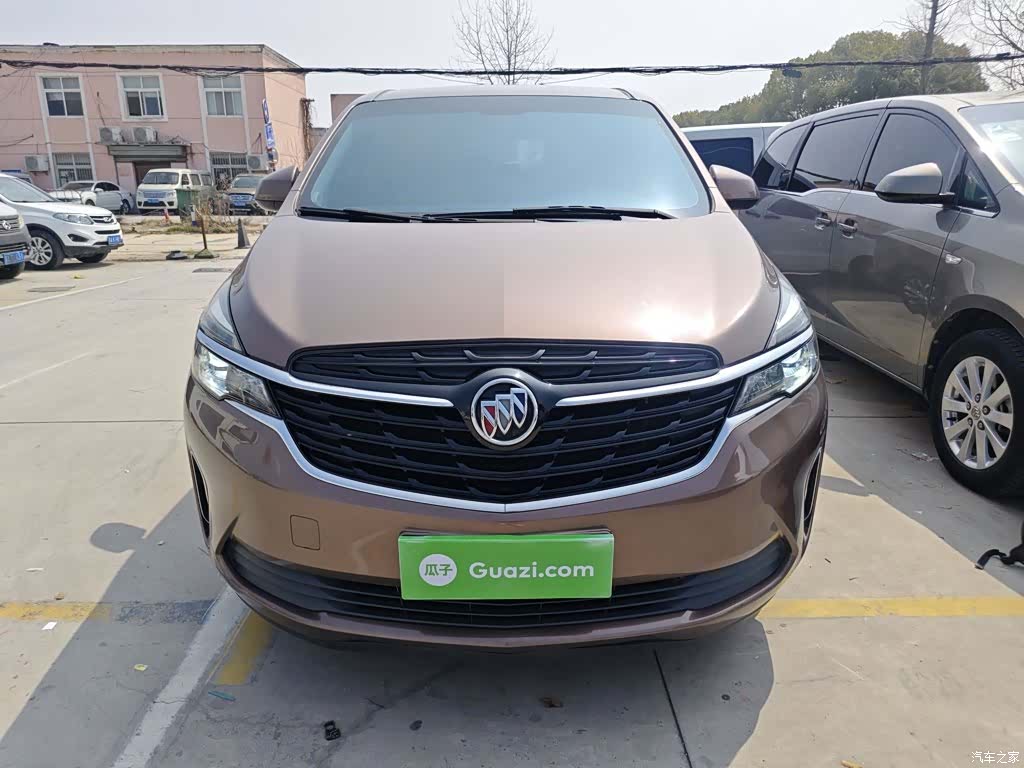 Buick GL8, 2020 3