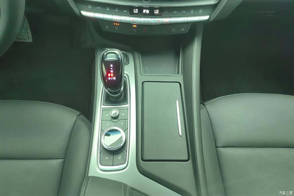 Cadillac CT5, 2022 16