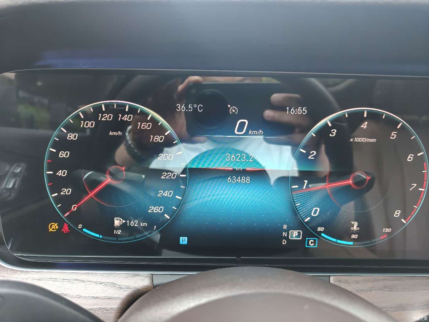 Mercedes-Benz E-Class, 2020 4
