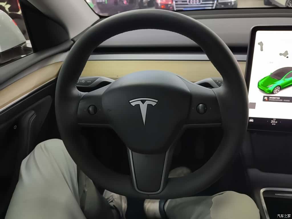 Tesla Model Y, 2023 11