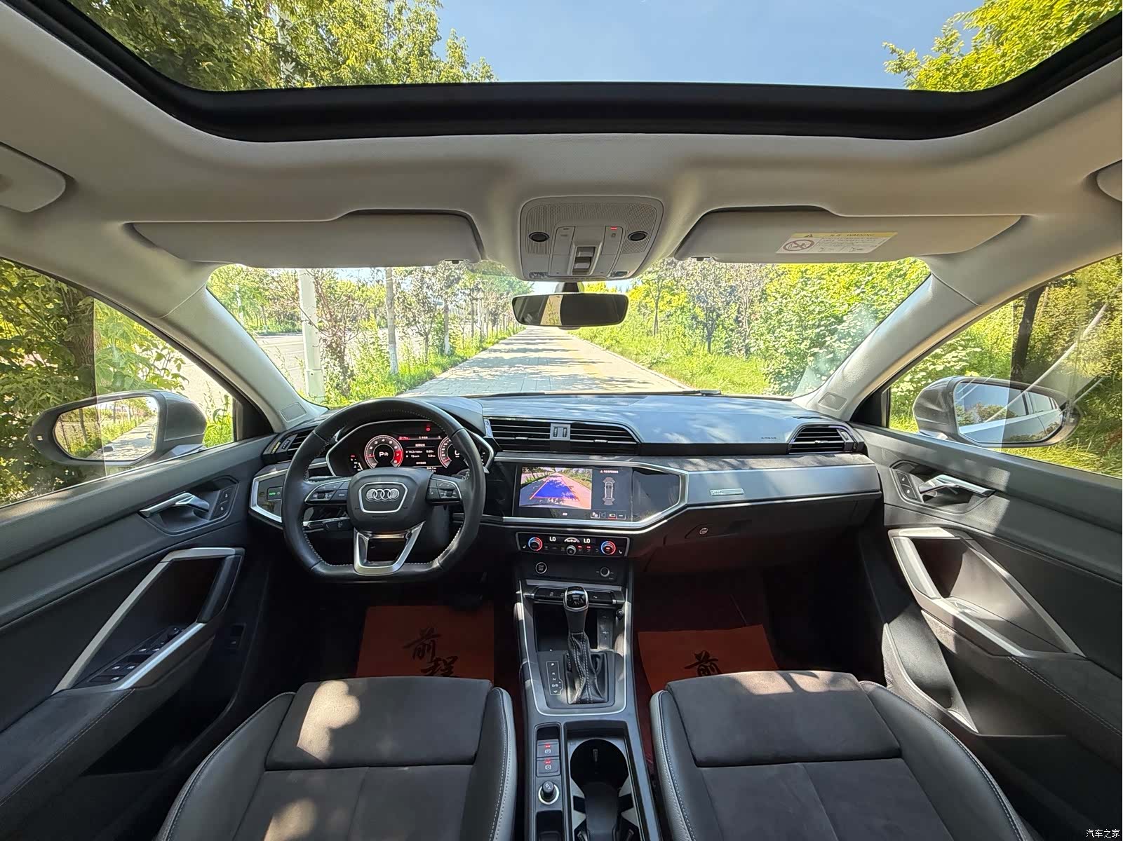Audi Q3, 2022 10