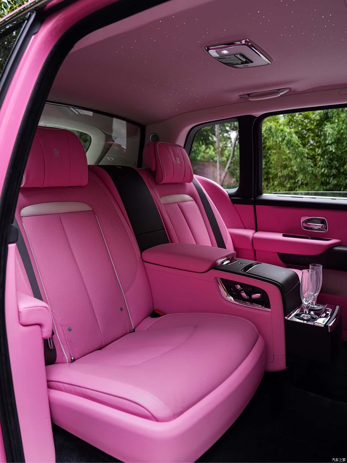 Rolls-Royce Cullinan, 2023 24