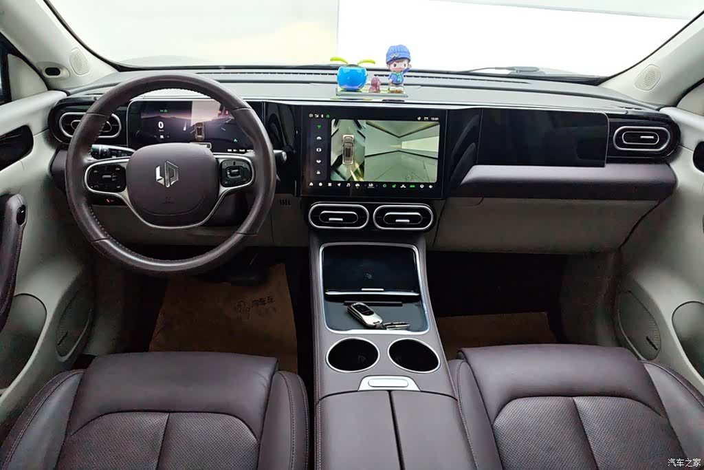 Leapmotor C11, 2023 12
