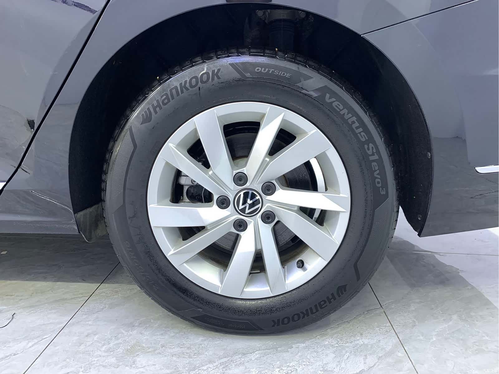 Volkswagen Passat, 2022 14